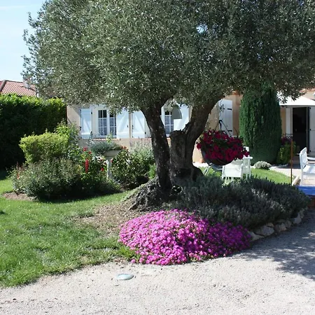 Chez Mimi Et Jp *